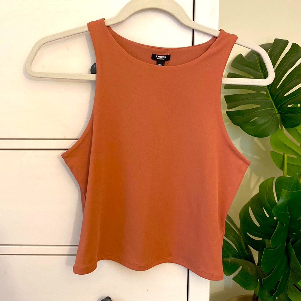 Express Body Contour Top